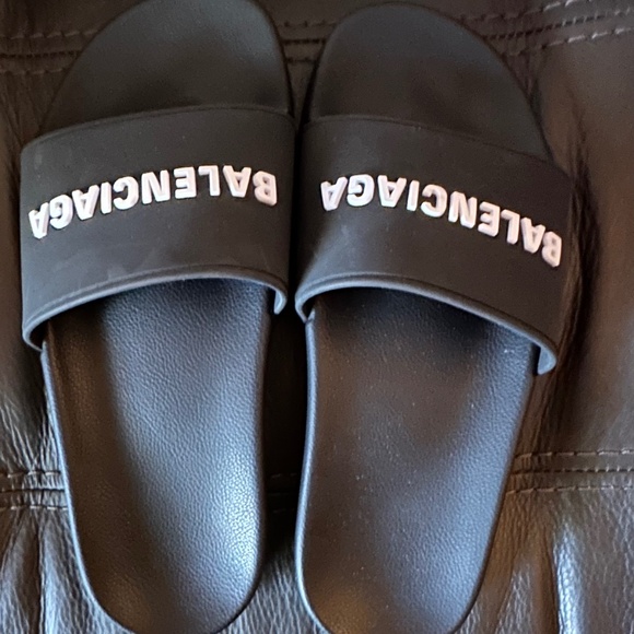 Balenciaga Pool Slides - Picture 1 of 7